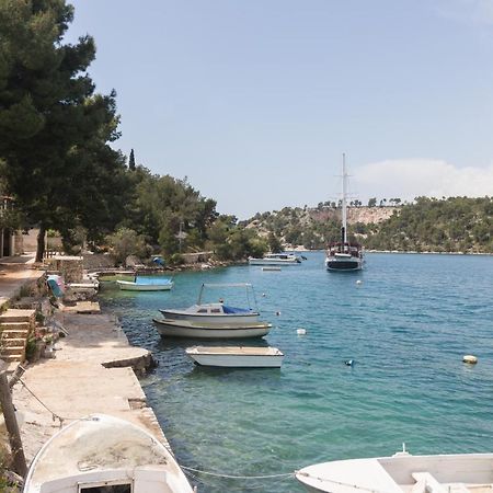 Apartments By The Sea Bobovisca Na Moru, Brac - 5682 Lozisce Exterior photo