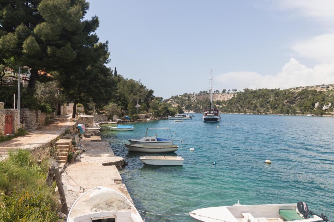 Apartments By The Sea Bobovisca Na Moru, Brac - 5682 Lozisce Exterior photo